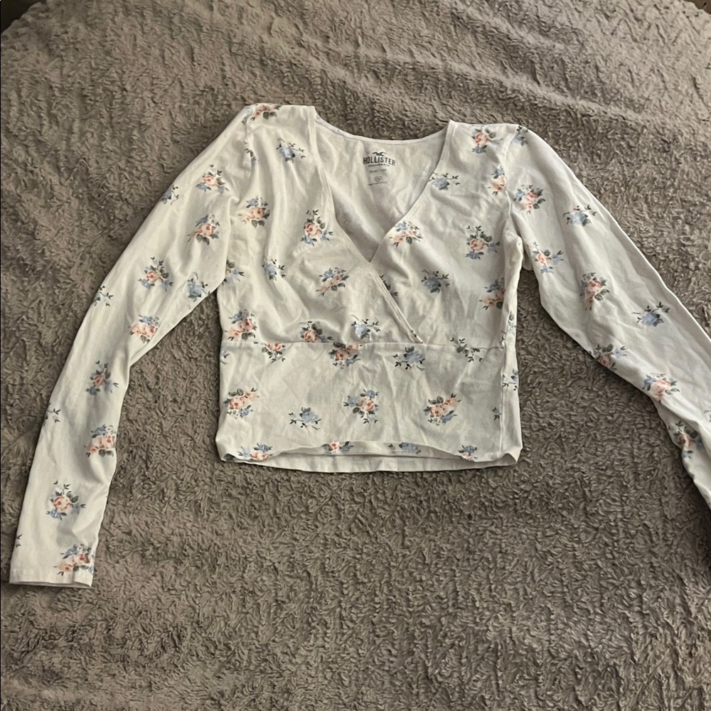 Hollister Cream Floral Wrap Blouse